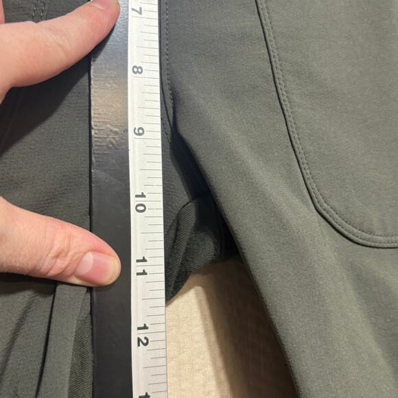 Athleta Women's Size 6 Army Green Cargo Pants High Rise Zipper Pockets Pull On - Picture 8 of 13
